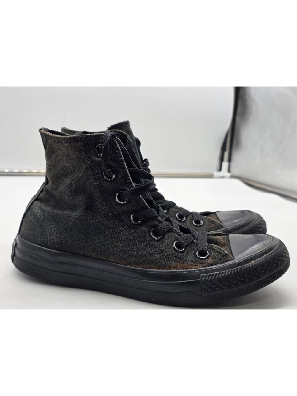 Converse Chuck Taylor All Star Shoes Mens Size 4 Black High Top Sneakers M3310